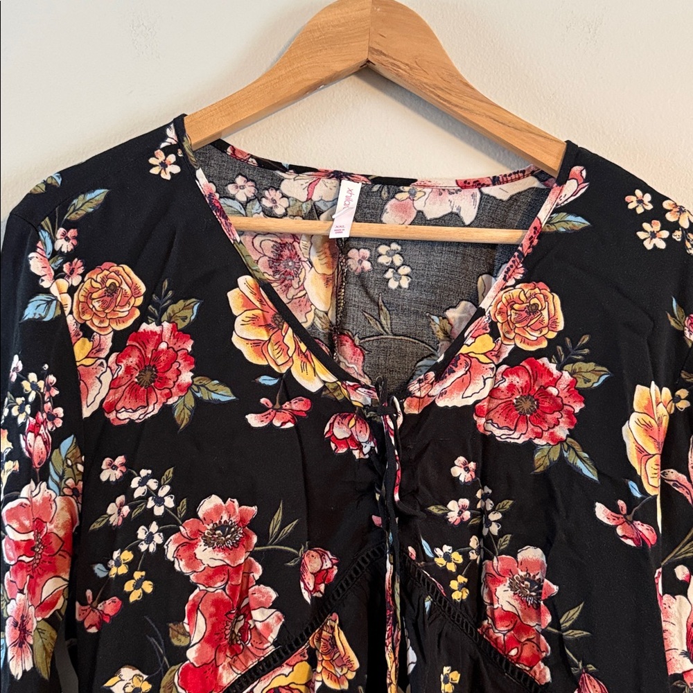 Old Navy Black Floral Long Sleeve Dress - Picture 4 of 8